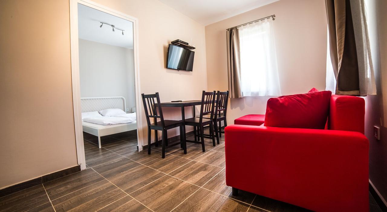 Tulipán Apartman Eger Exterior foto